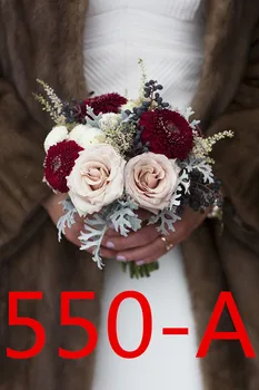 Svadobné svadobné doplnky drží kvetiny 3303 EF